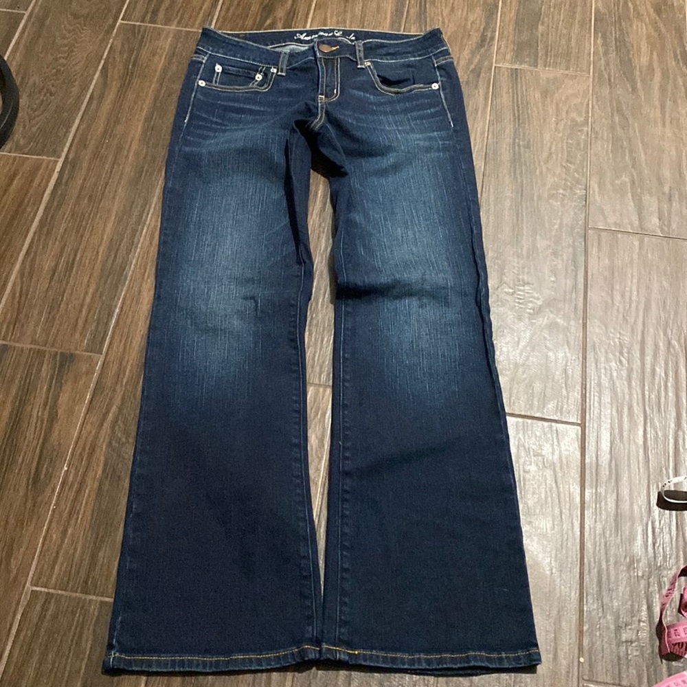 COPY - American Eagle Favorite Boyfriend medium wash jeans